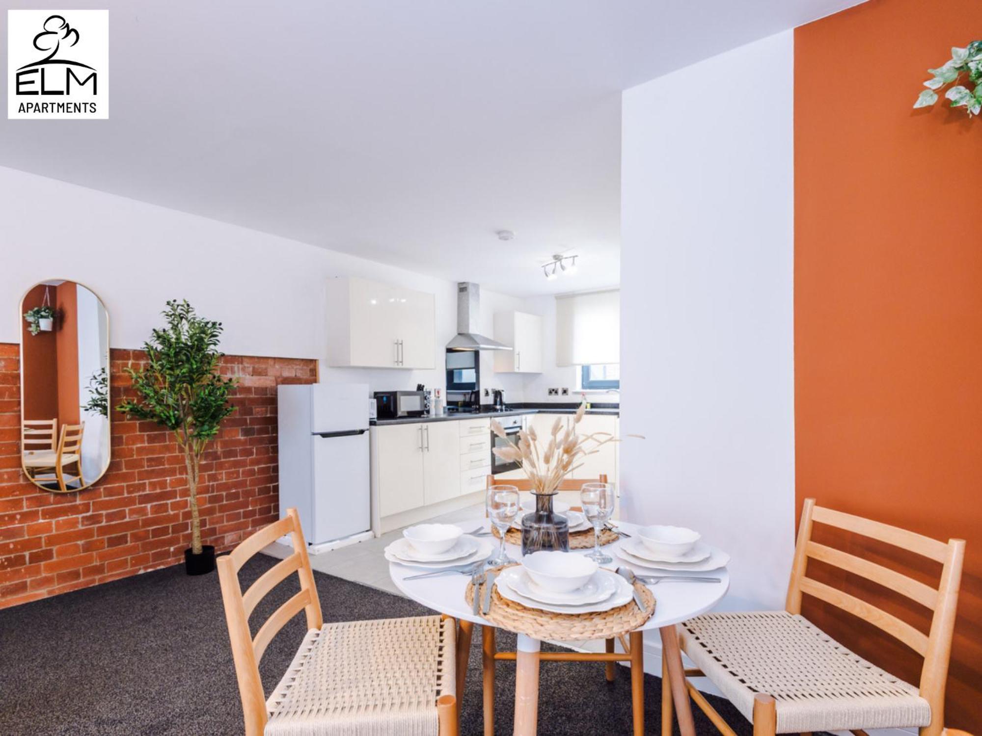 Elm Aparthotel , Collection Of Apartments Available Near Media City , Free Parking Manchester Exterior photo