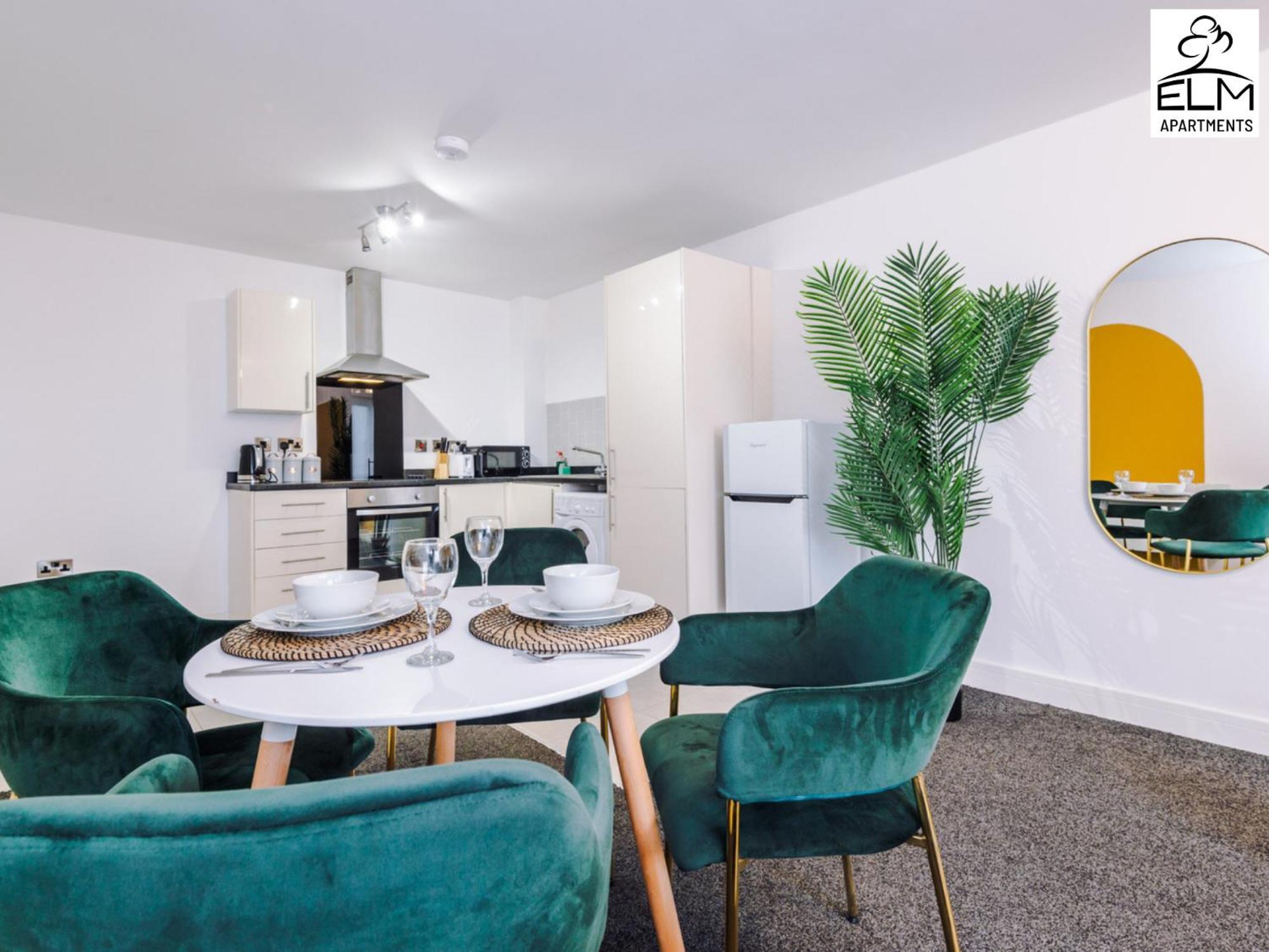 Elm Aparthotel , Collection Of Apartments Available Near Media City , Free Parking Manchester Exterior photo