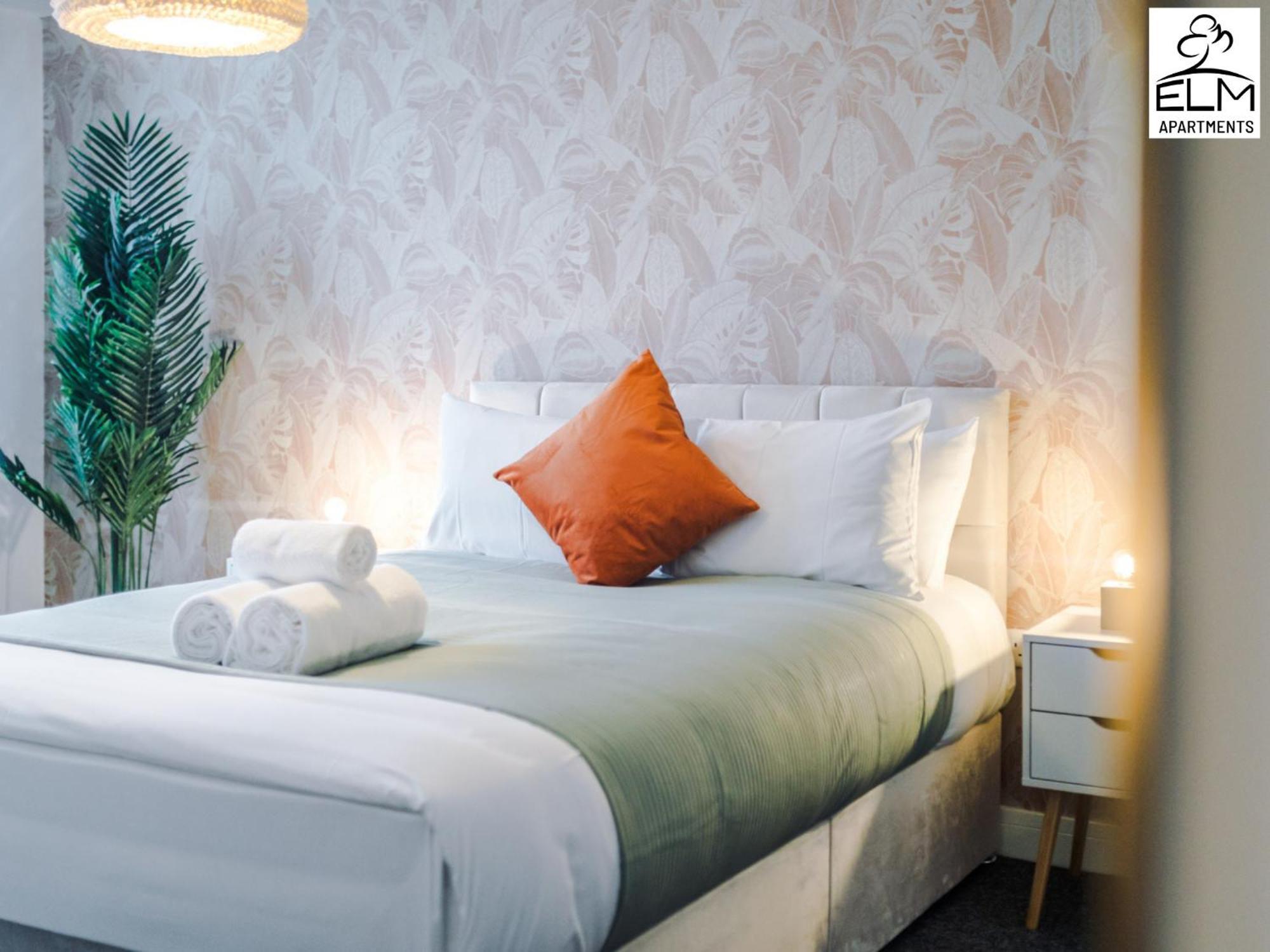 Elm Aparthotel , Collection Of Apartments Available Near Media City , Free Parking Manchester Exterior photo